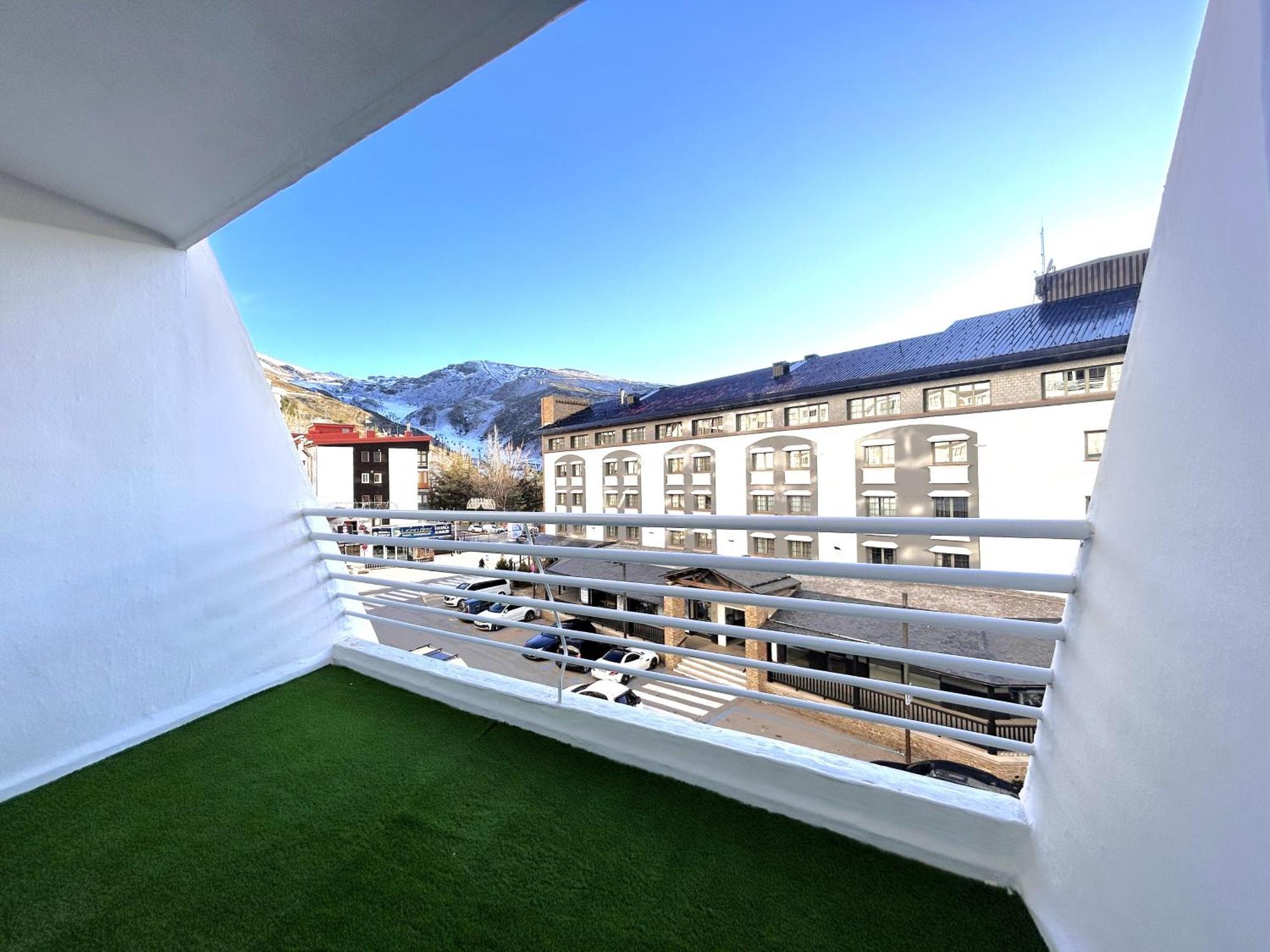 Plaza Pradollano Edificio Montblanc Apartment